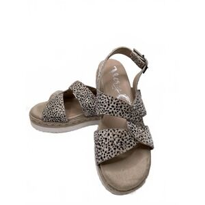 Very G Hair-On Animal Print Leopard Espadrille Flat Sandals 8.5 Casual Summer